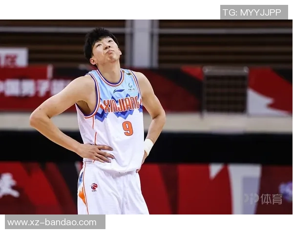 周琦防守表现突出半场贡献3分7篮板1抢断2盖帽助力球队